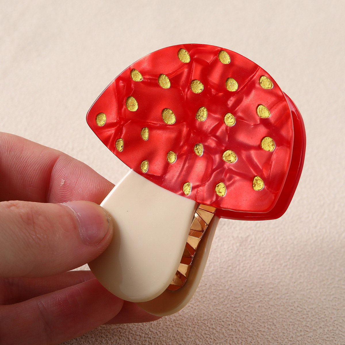Women Accessories Aesthetic - 1pc Mushroom Shape Hair Claw Acrylic