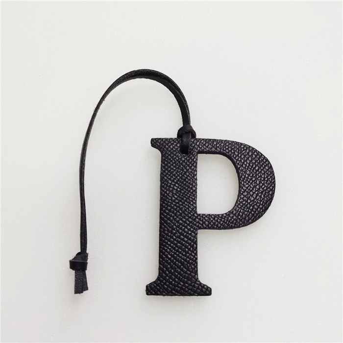English Letter P Alphabet Cowh - Women Accessories Name In English บทวิจารณ์และราคา