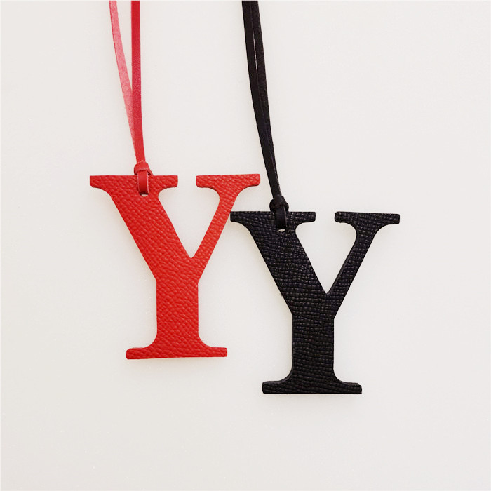 English Letter Y Alphabet Cowh - Women Accessories Name In English บทวิจารณ์และราคา