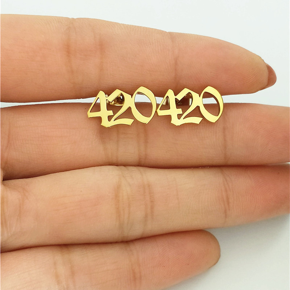 Custom Old English Number Stud - Women Accessories Name In English บทวิจารณ์และราคา