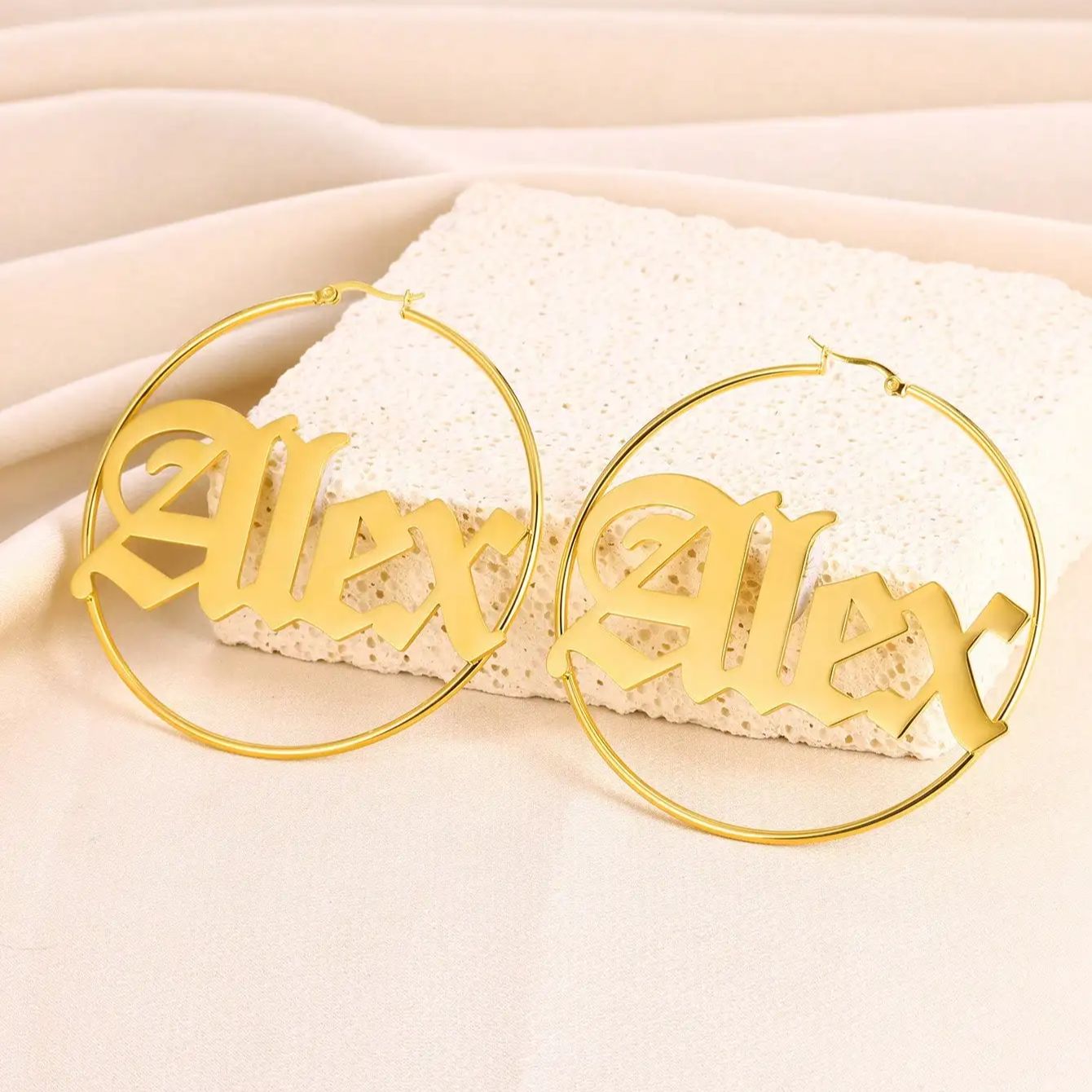 Custom Old English Name Hoop E - Women Accessories Name In English บทวิจารณ์และราคา