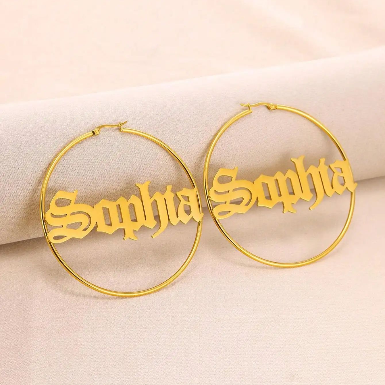 Custom Old English Name Hoop E - Women Accessories Name In English บทวิจารณ์และราคา