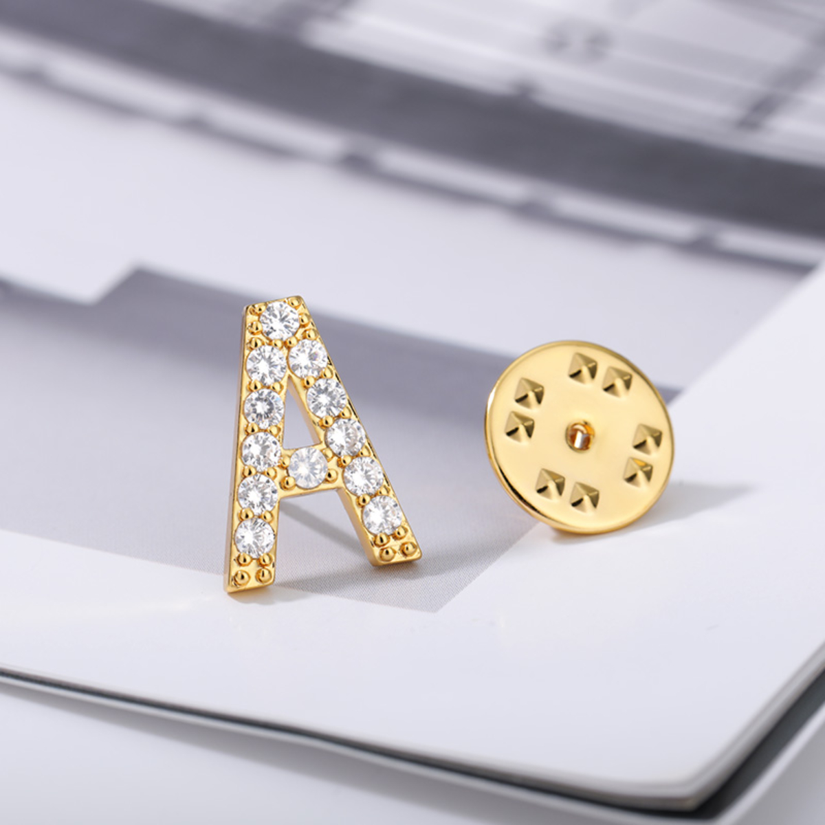Shiny Zircon Letter Brooches F - Women Accessories Name In English บทวิจารณ์และราคา
